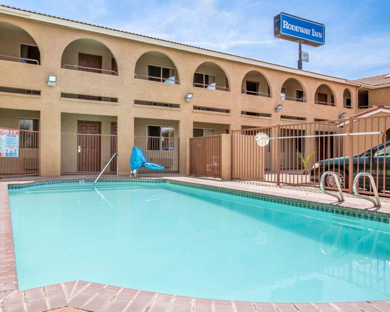 Rodeway Inn Delano Exterior foto